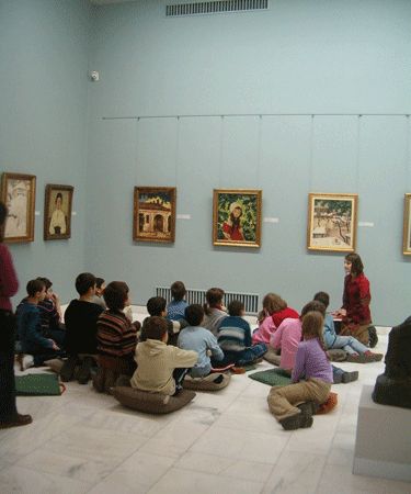 Program pentru copii la Muzeul National de Arta                                                                                                                                                                                                                