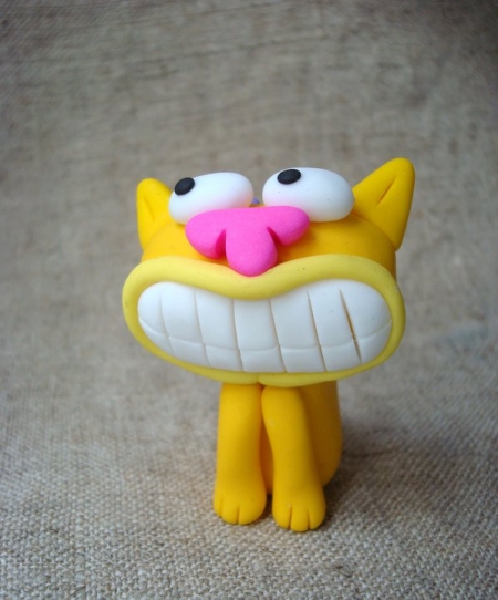 Yellow smiling cat / Gangal Anastasia