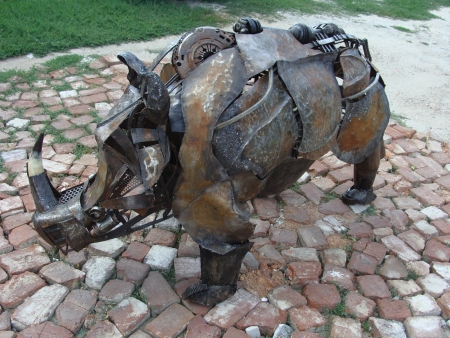 Rhinoceros 2 / Molnar Eduard Andrei