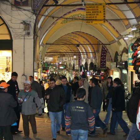 Marele bazar, e f mare intr-adevar