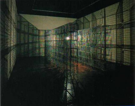 Mona Hatoum|link_style: