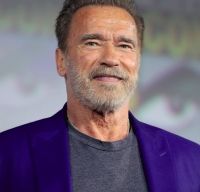 Arnold Schwarzenegger va fi actorul principal intr un nou serial de spionaj