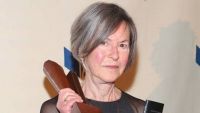 Poeta Louise Gluck este laureata Premiului Nobel pentru Literatura 2020