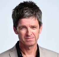 Noel Gallagher va lansa mai multe piese inedite din perioada Oasis