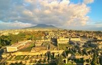 Pompei orasul de la poalele Vezuviului unde timpul s a oprit