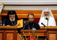 A fost lansat volumul