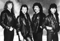Black Sabbath va lansa albumele inregistrate cu Tony Martin intr-un box set special