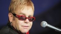 Elton John Announces Farewell Tour