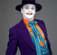 Costumul de Joker purtat de Jack Nicholson s-a vandut cu 125 000 de dolari