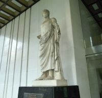O statuie romana in Tokyo